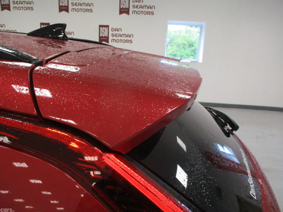 Kia Niro SUV, Petrol Plug-in Hybrid, 2023, Red