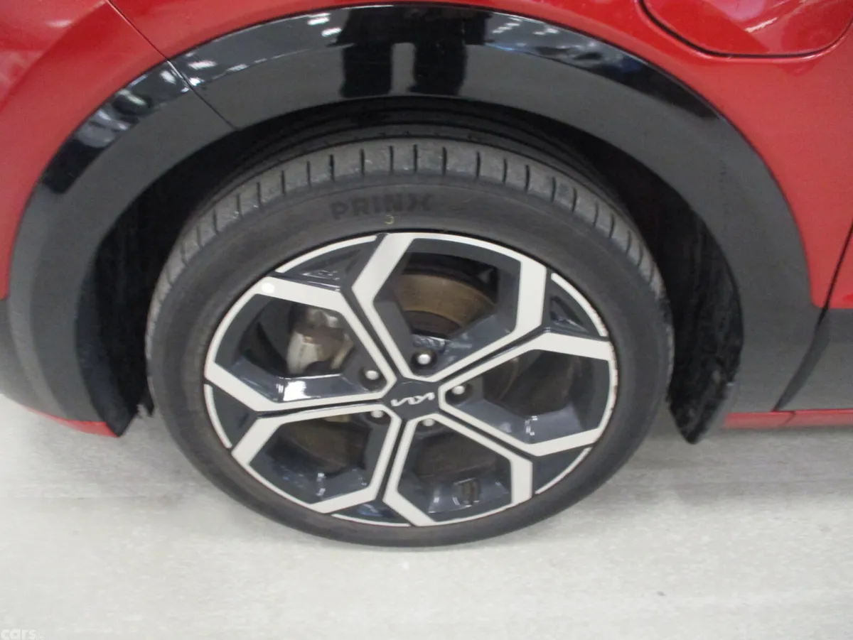 Kia Niro SUV, Petrol Plug-in Hybrid, 2023, Red