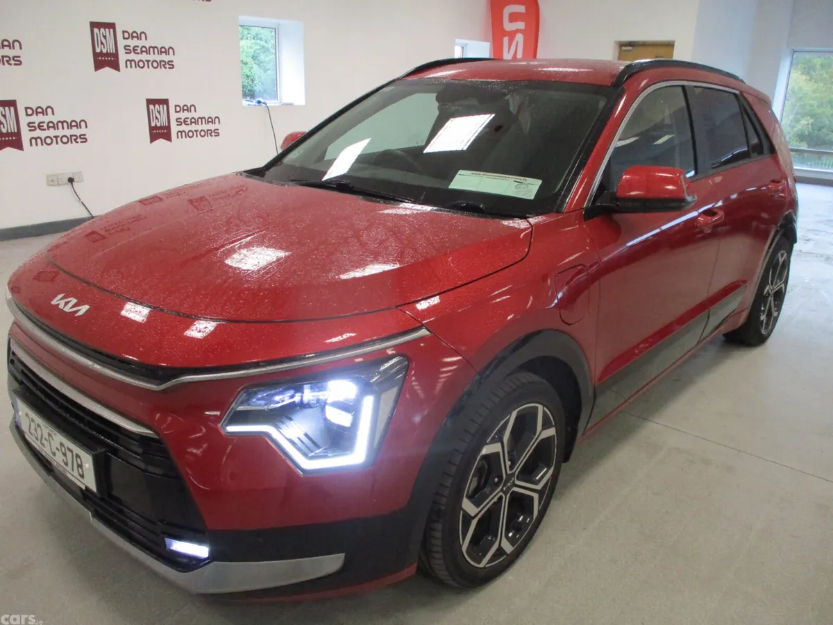 Kia Niro SUV, Petrol Plug-in Hybrid, 2023, Red