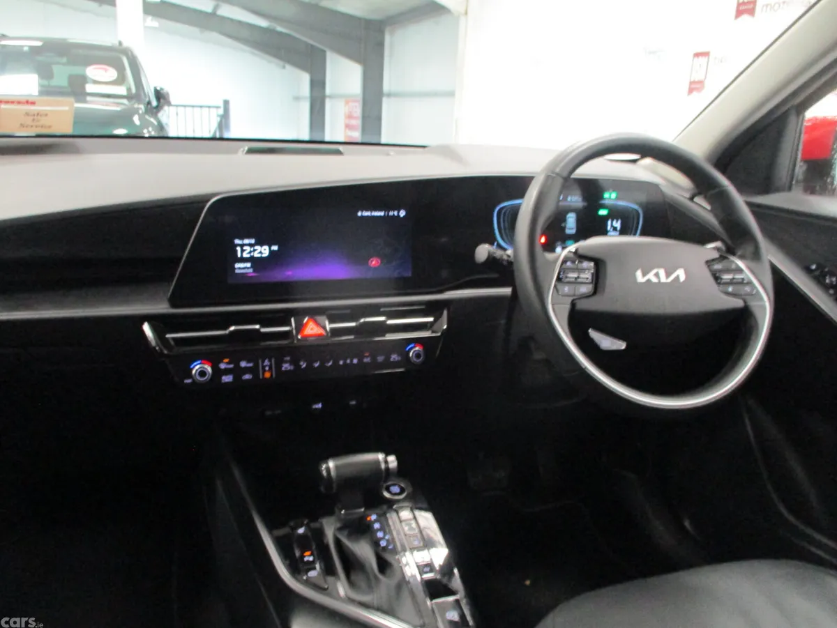 Kia Niro SUV, Petrol Plug-in Hybrid, 2023, Red