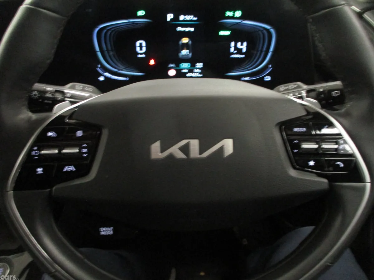 Kia Niro SUV, Petrol Plug-in Hybrid, 2023, Red