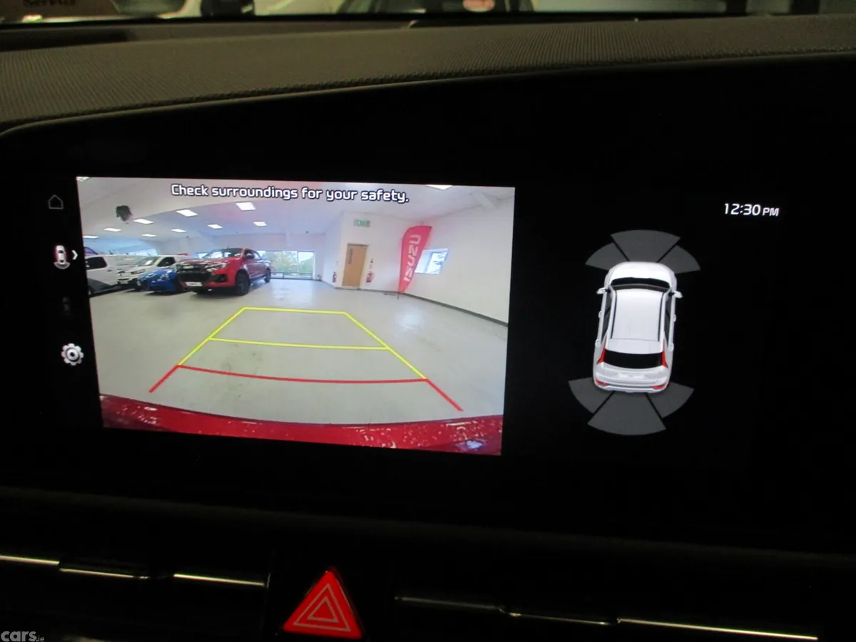 Kia Niro SUV, Petrol Plug-in Hybrid, 2023, Red
