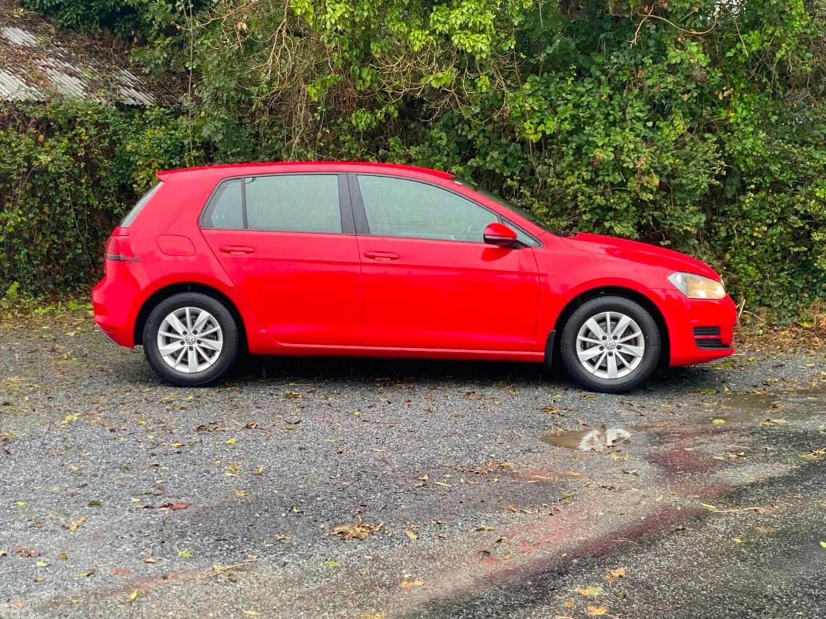 Volkswagen Golf Hatchback, Diesel, 2014, Red