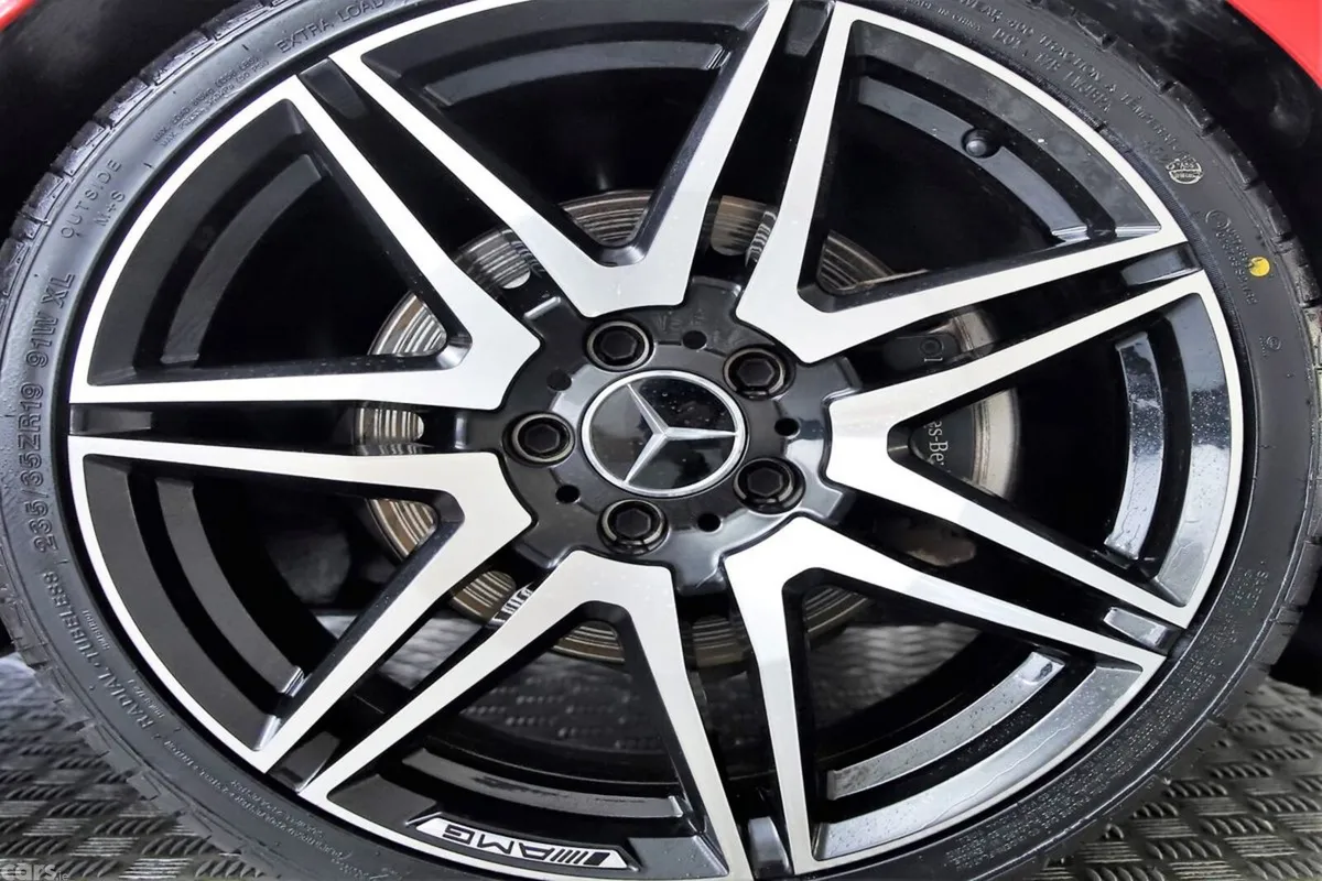 Mercedes-Benz A-Class Hatchback, Petrol, 2021, Red