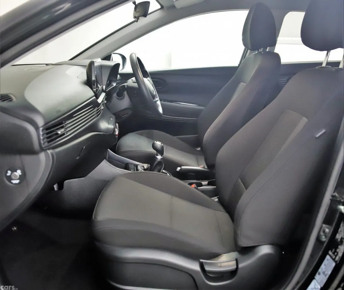 Hyundai i20 Hatchback, Petrol, 2024, Grey