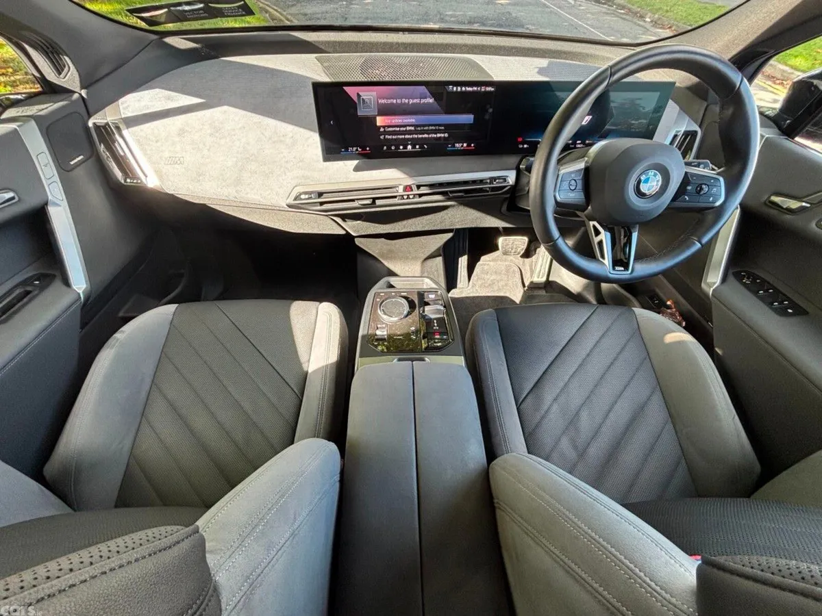 BMW iX SUV, Electric, 2026, Black