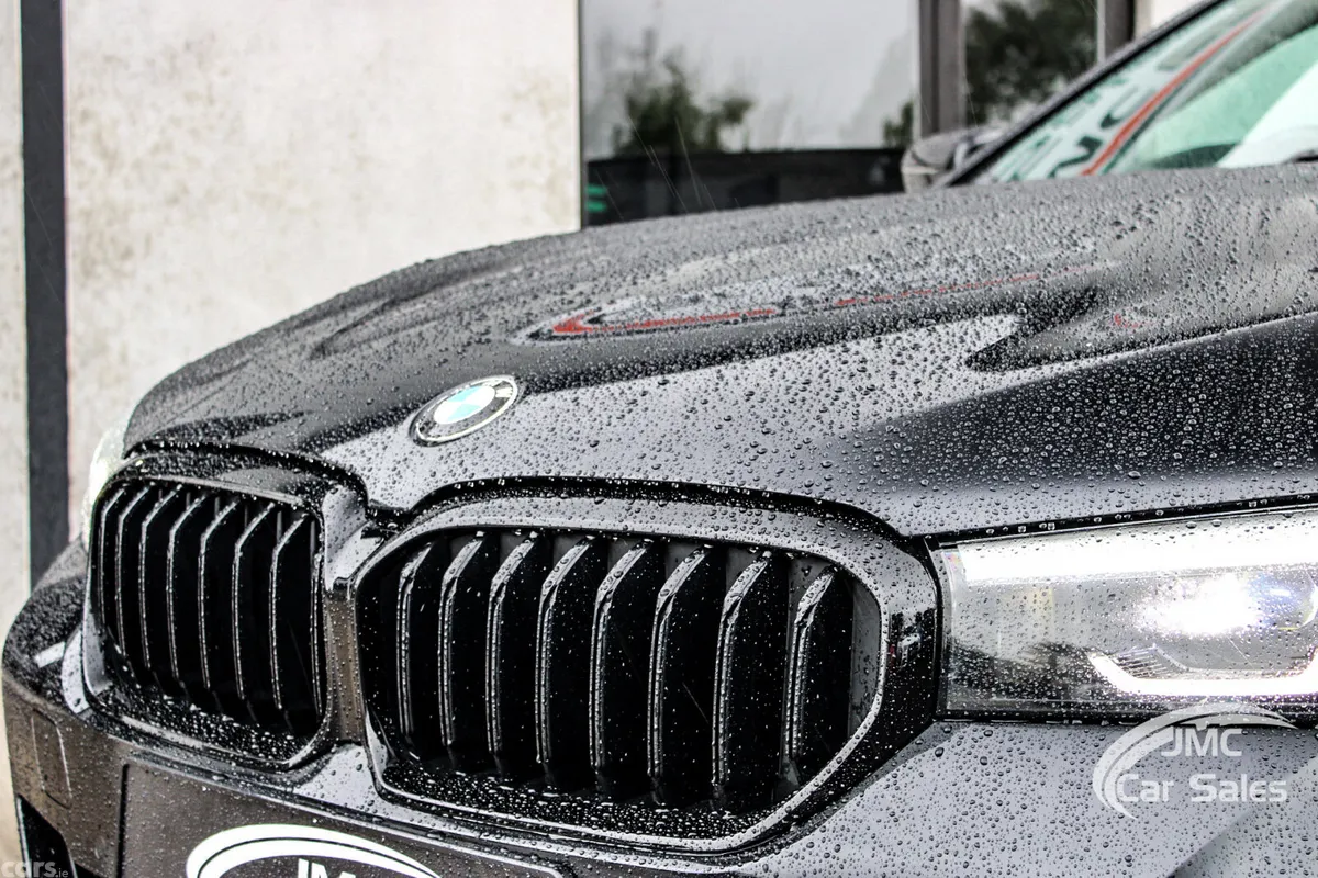 BMW 5-Series Estate, Diesel Hybrid, 2022, Black