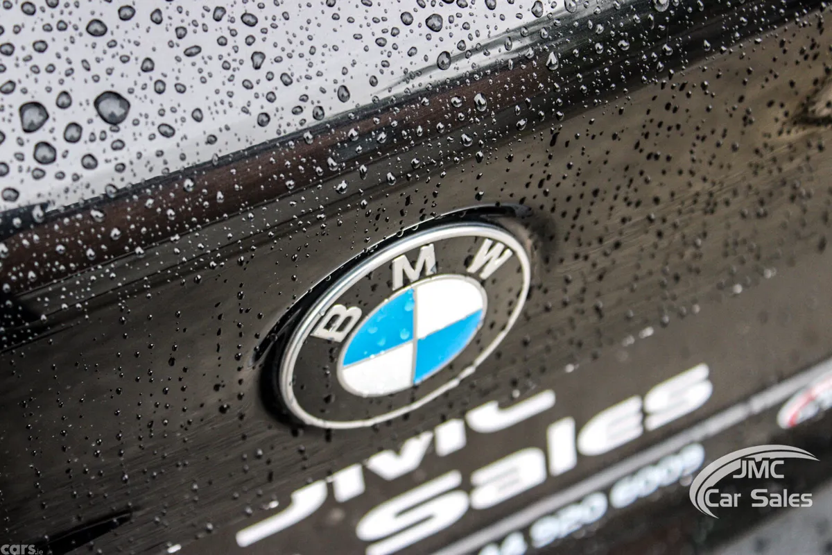 BMW 5-Series Estate, Diesel Hybrid, 2022, Black