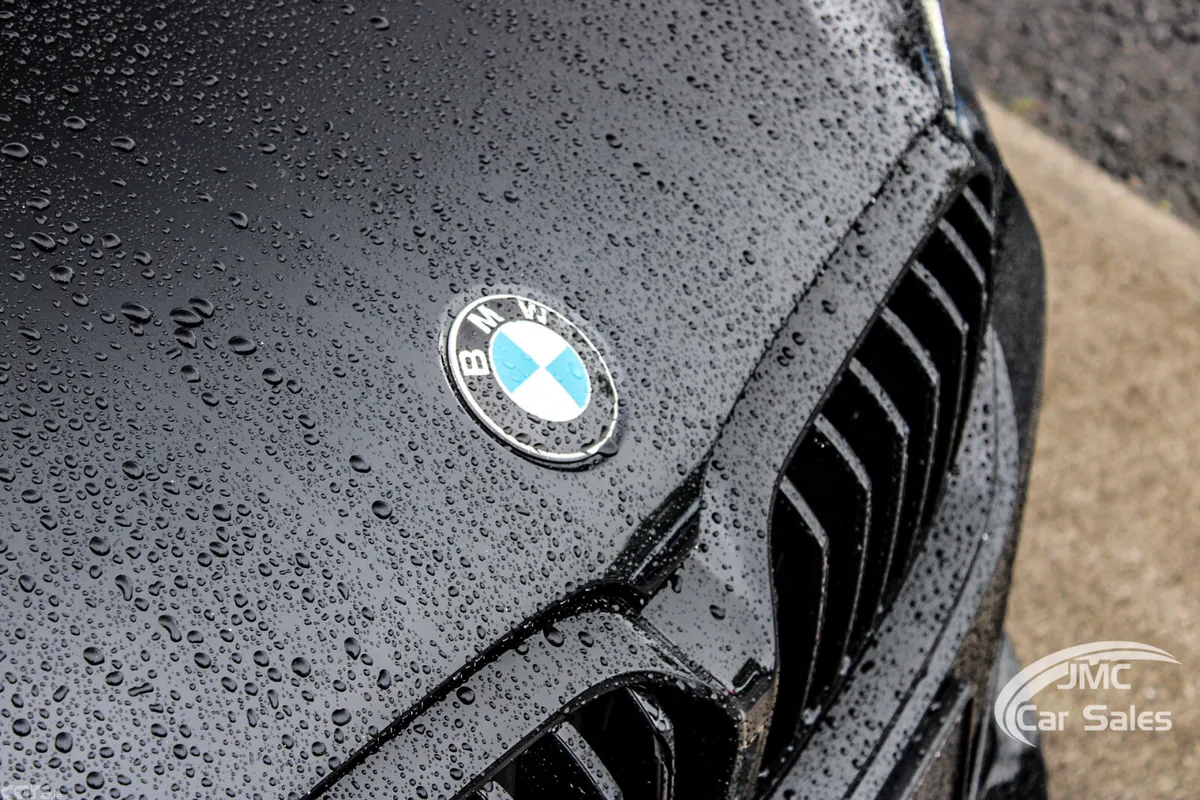 BMW 5-Series Estate, Diesel Hybrid, 2022, Black