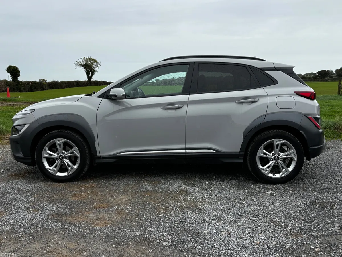 Hyundai KONA MPV, Petrol, 2021, Grey