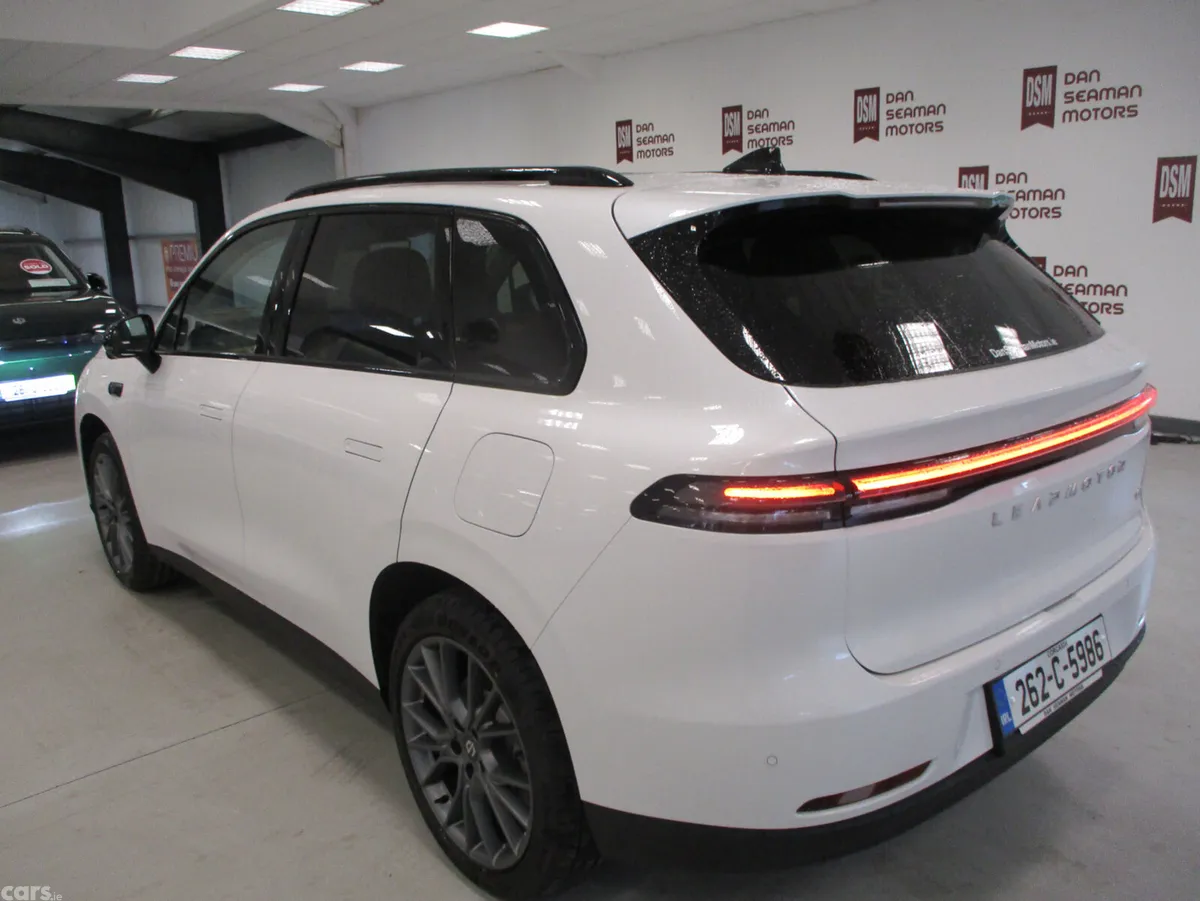 Leapmotor C10 Hatchback, Petrol Plug-in Hybrid, 2026, White