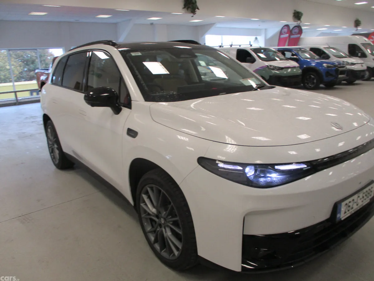 Leapmotor C10 Hatchback, Petrol Plug-in Hybrid, 2026, White