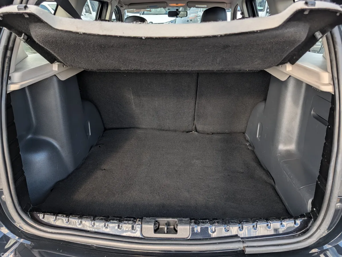 Dacia Duster SUV, Diesel, 2014, Black