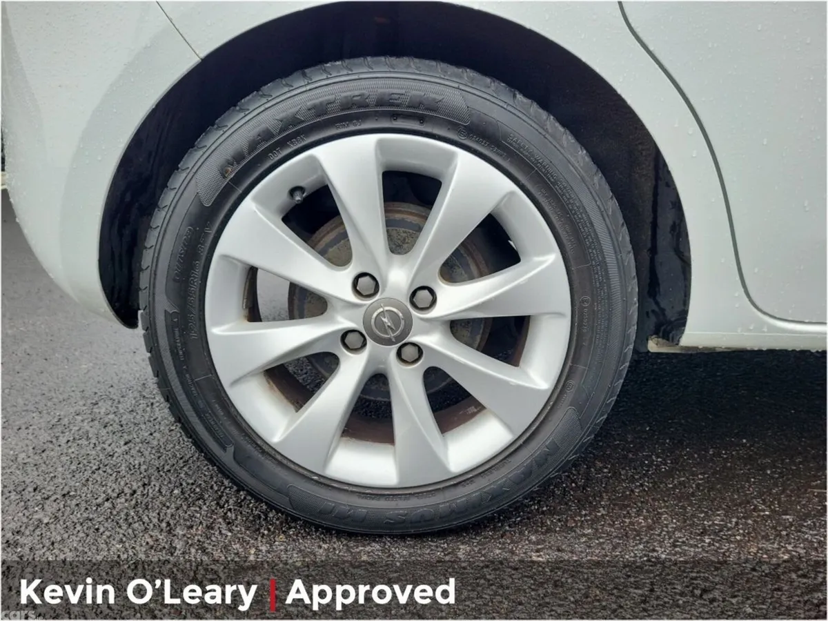 Opel Corsa Hatchback, Petrol, 2018, White