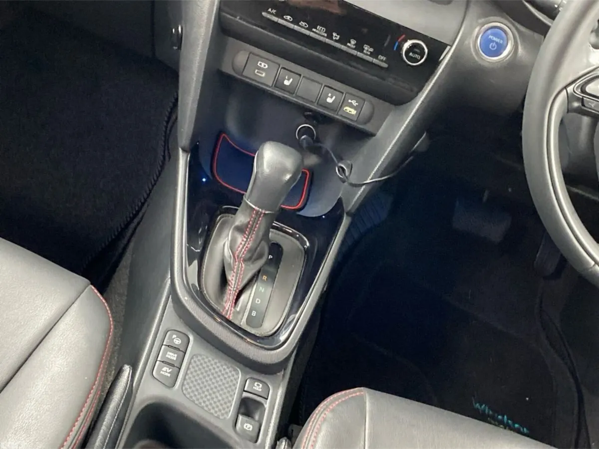 Toyota Yaris Cross SUV, Petrol Hybrid, 2023, Black