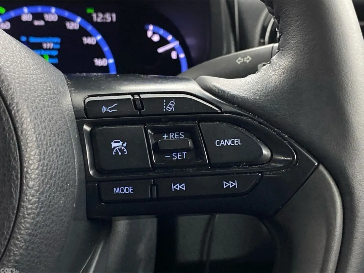 Toyota Yaris Cross SUV, Petrol Hybrid, 2023, Black