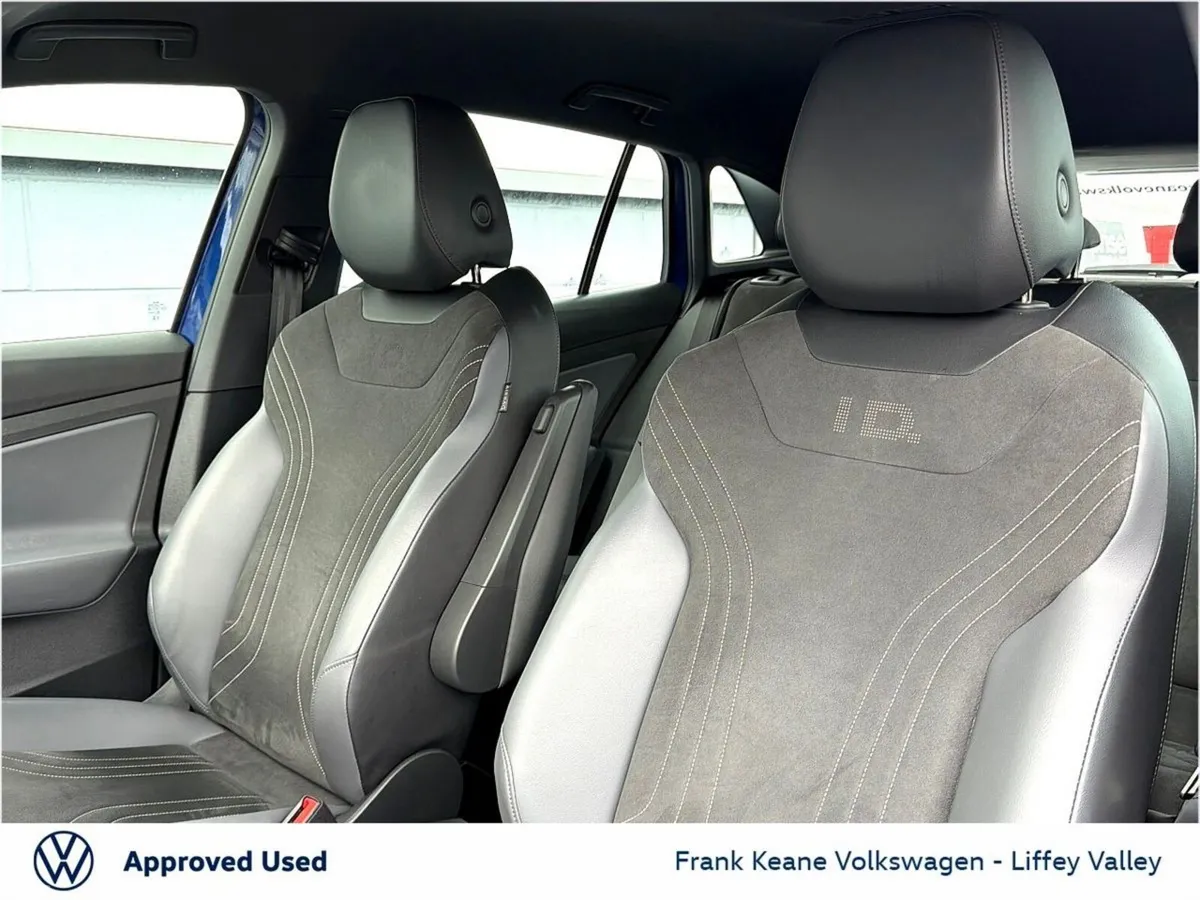 Volkswagen ID.4 SUV, Electric, 2023, Blue