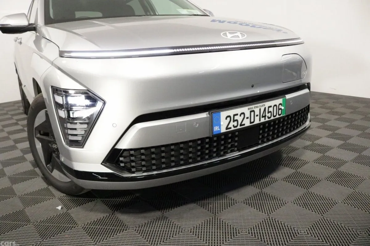 Hyundai KONA MPV, Electric, 2025, Grey