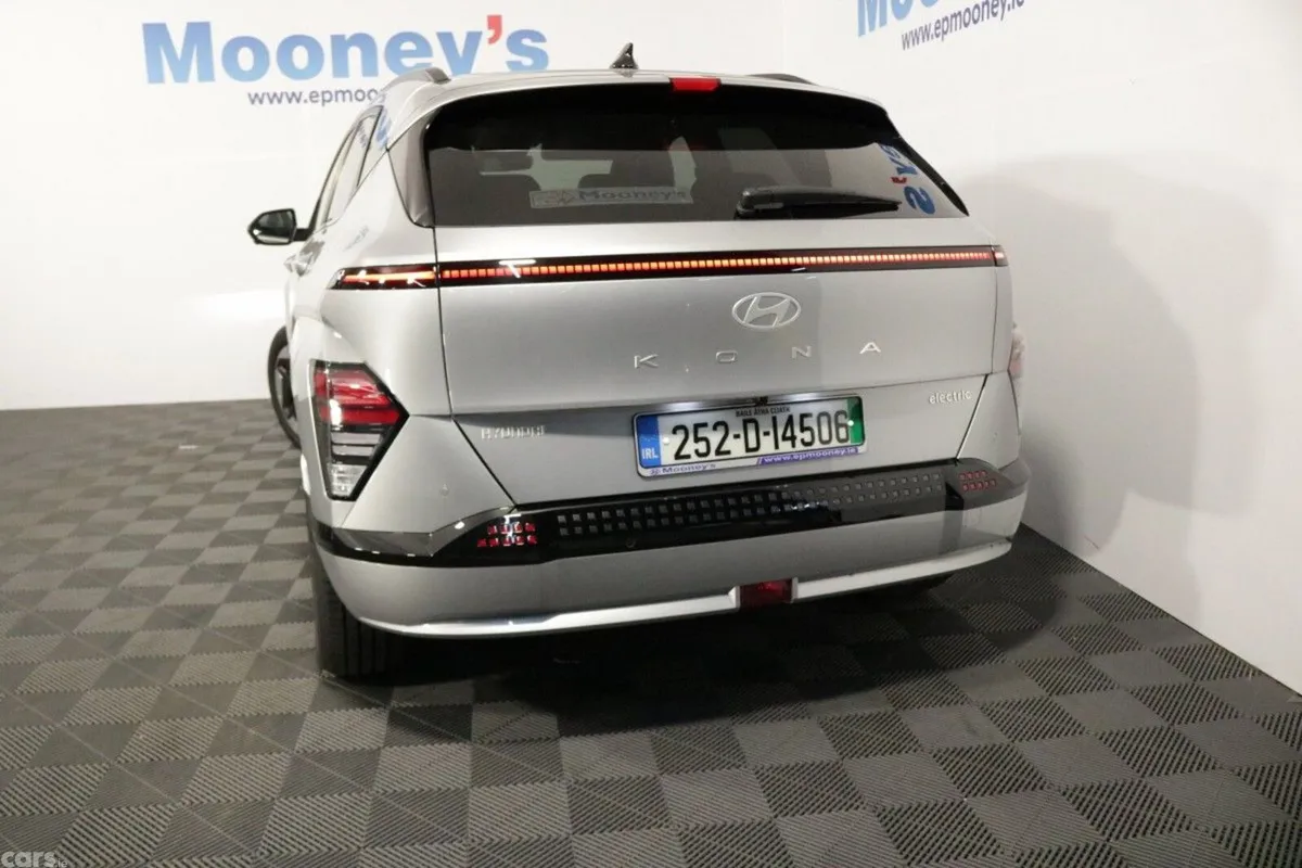 Hyundai KONA MPV, Electric, 2025, Grey