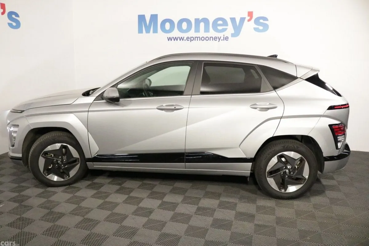 Hyundai KONA MPV, Electric, 2025, Grey