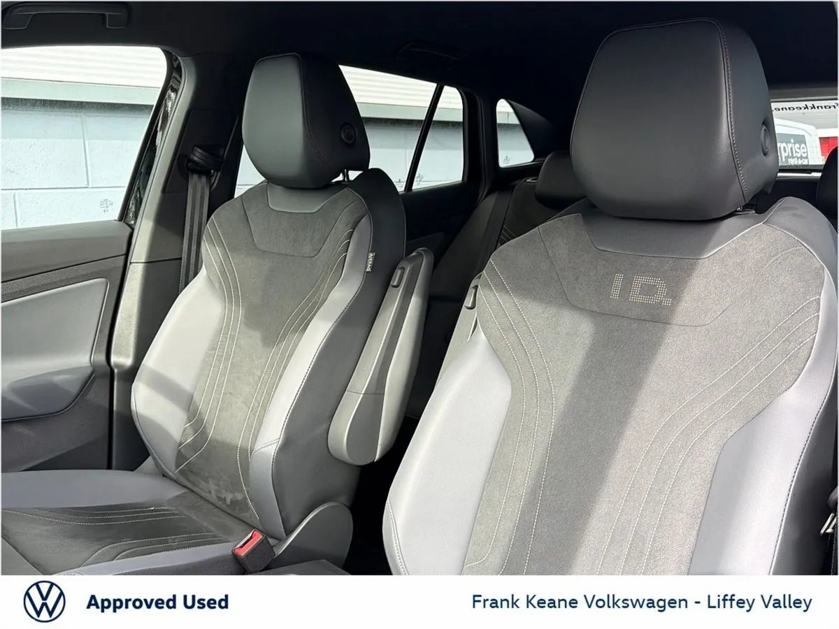 Volkswagen ID.4 SUV, Electric, 2026, Black