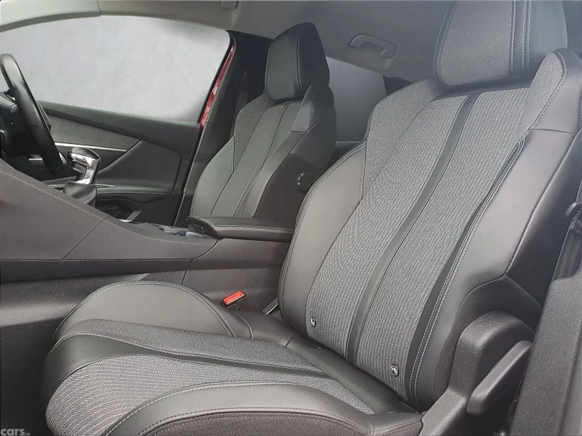 Peugeot 3008 SUV, Diesel, 2021, Red