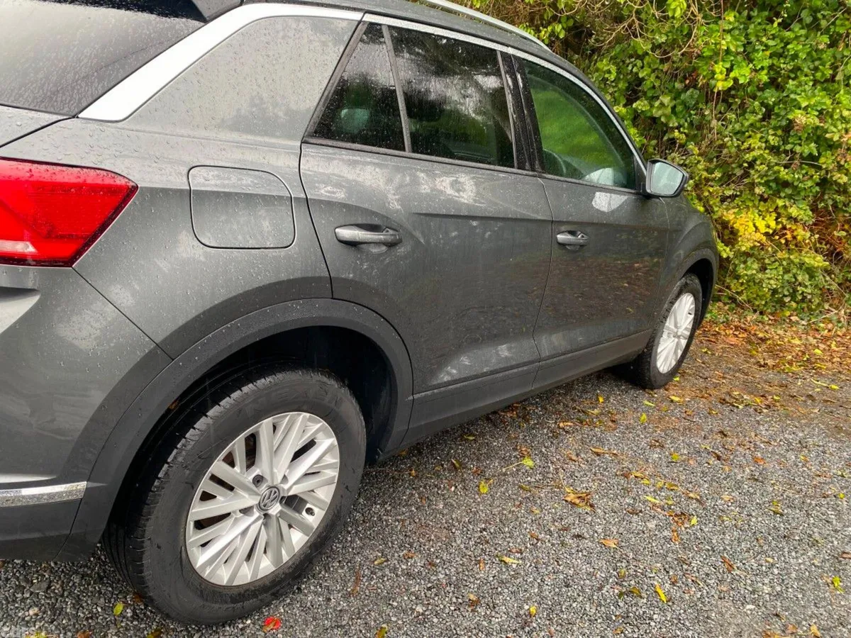 Volkswagen T-Roc SUV, Diesel, 2019, Grey