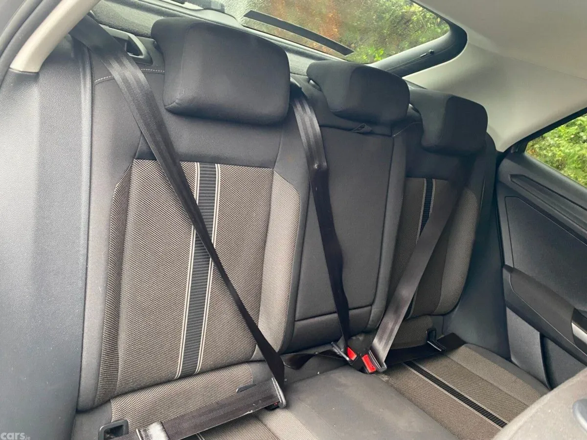 Volkswagen T-Roc SUV, Diesel, 2019, Grey