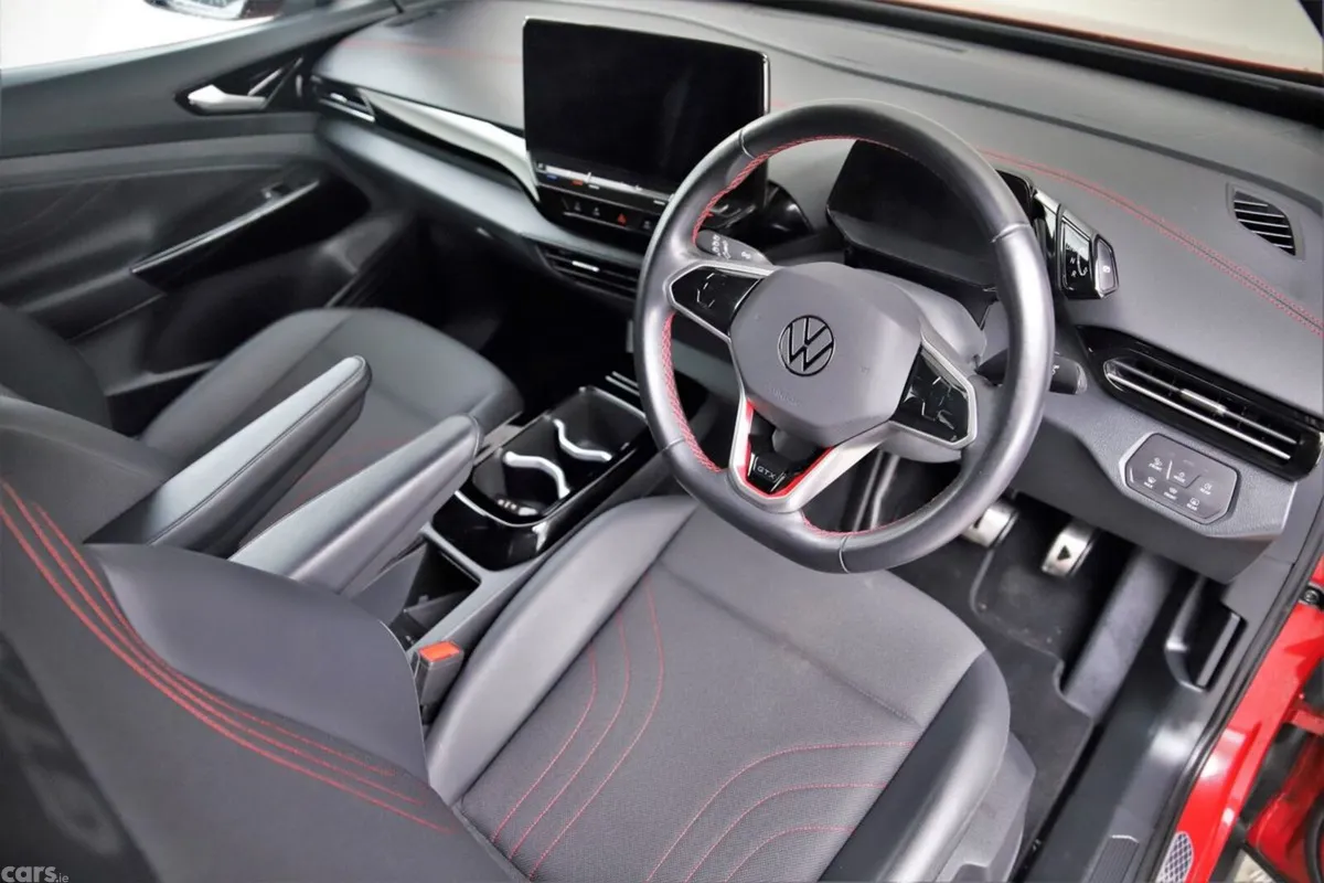 Volkswagen ID.5 MPV, Electric, 2023, Red
