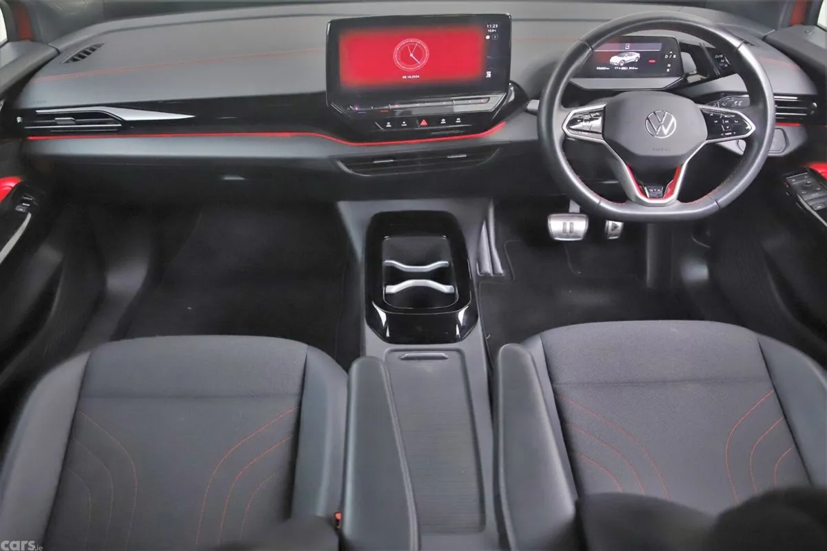 Volkswagen ID.5 MPV, Electric, 2023, Red