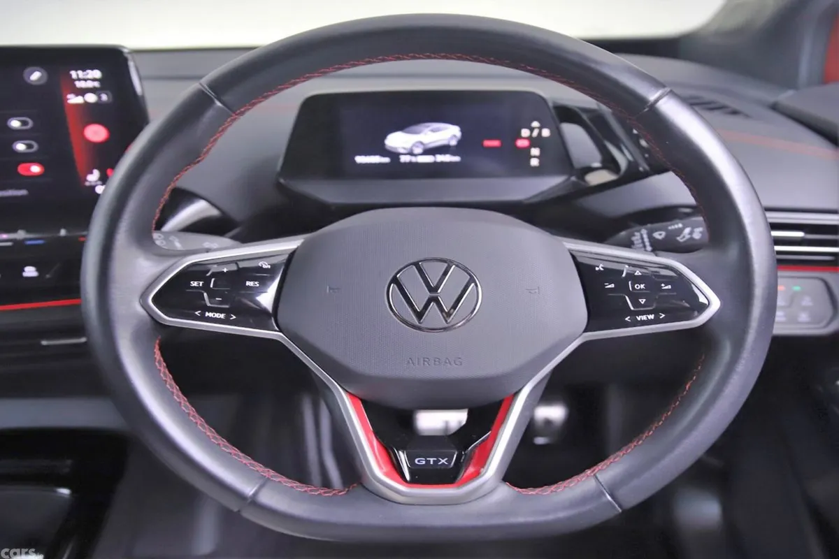Volkswagen ID.5 MPV, Electric, 2023, Red