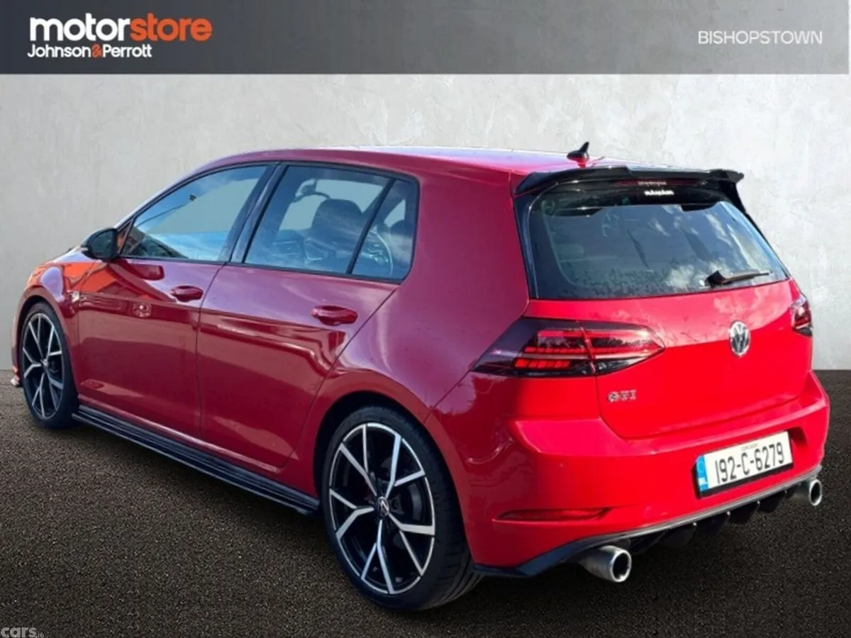 Volkswagen Golf Hatchback, Petrol, 2019, Red