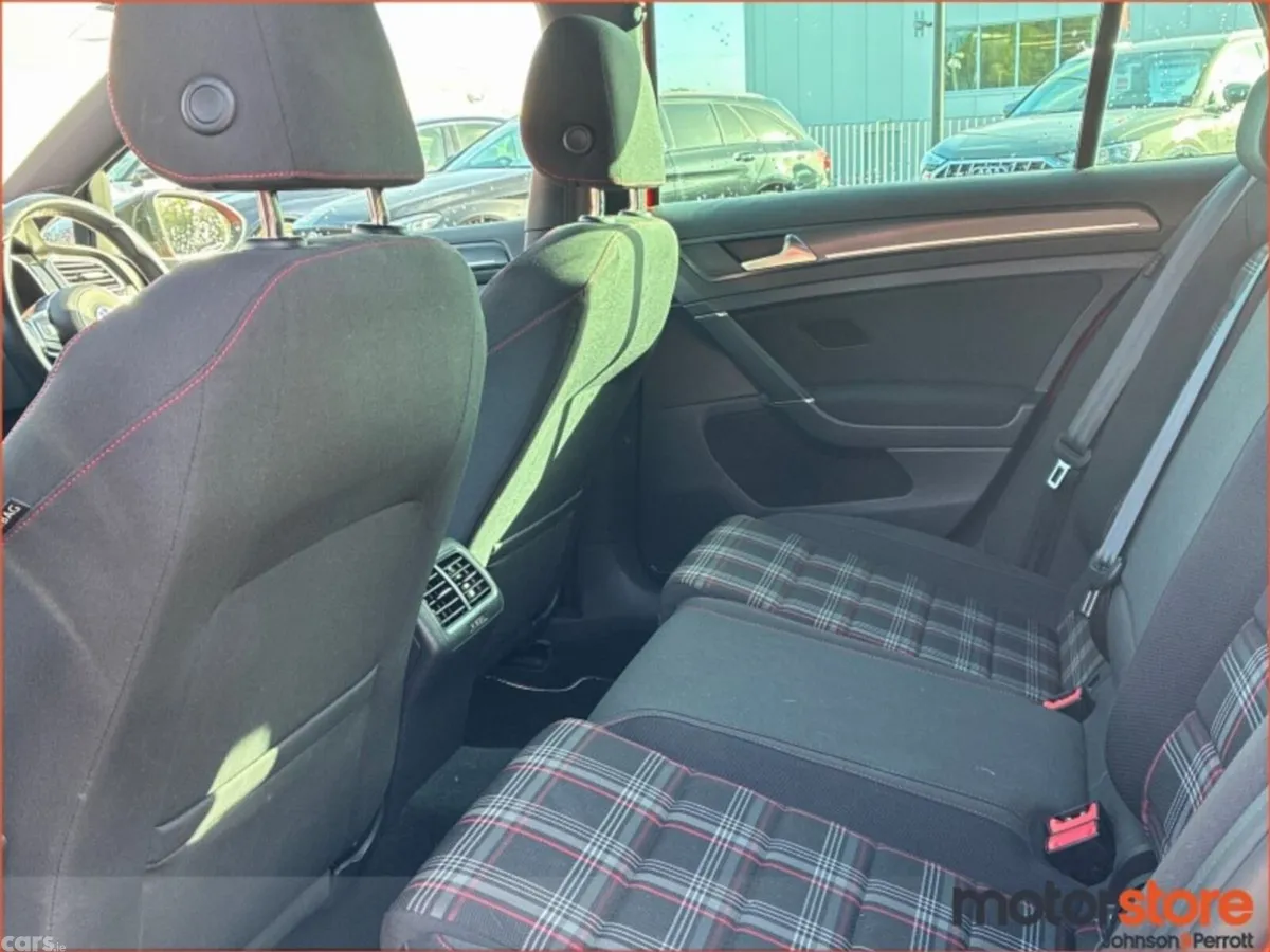 Volkswagen Golf Hatchback, Petrol, 2019, Red
