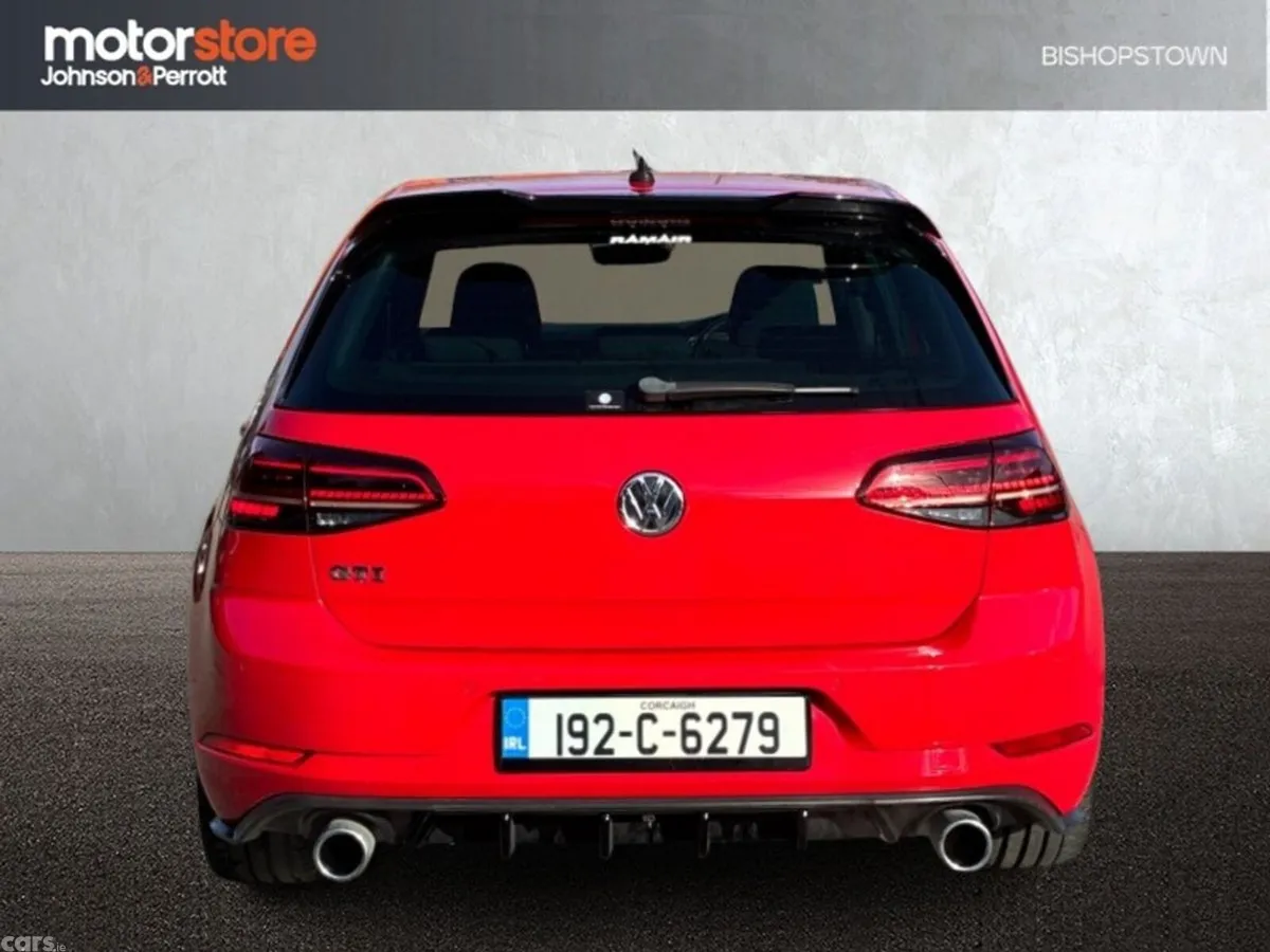 Volkswagen Golf Hatchback, Petrol, 2019, Red