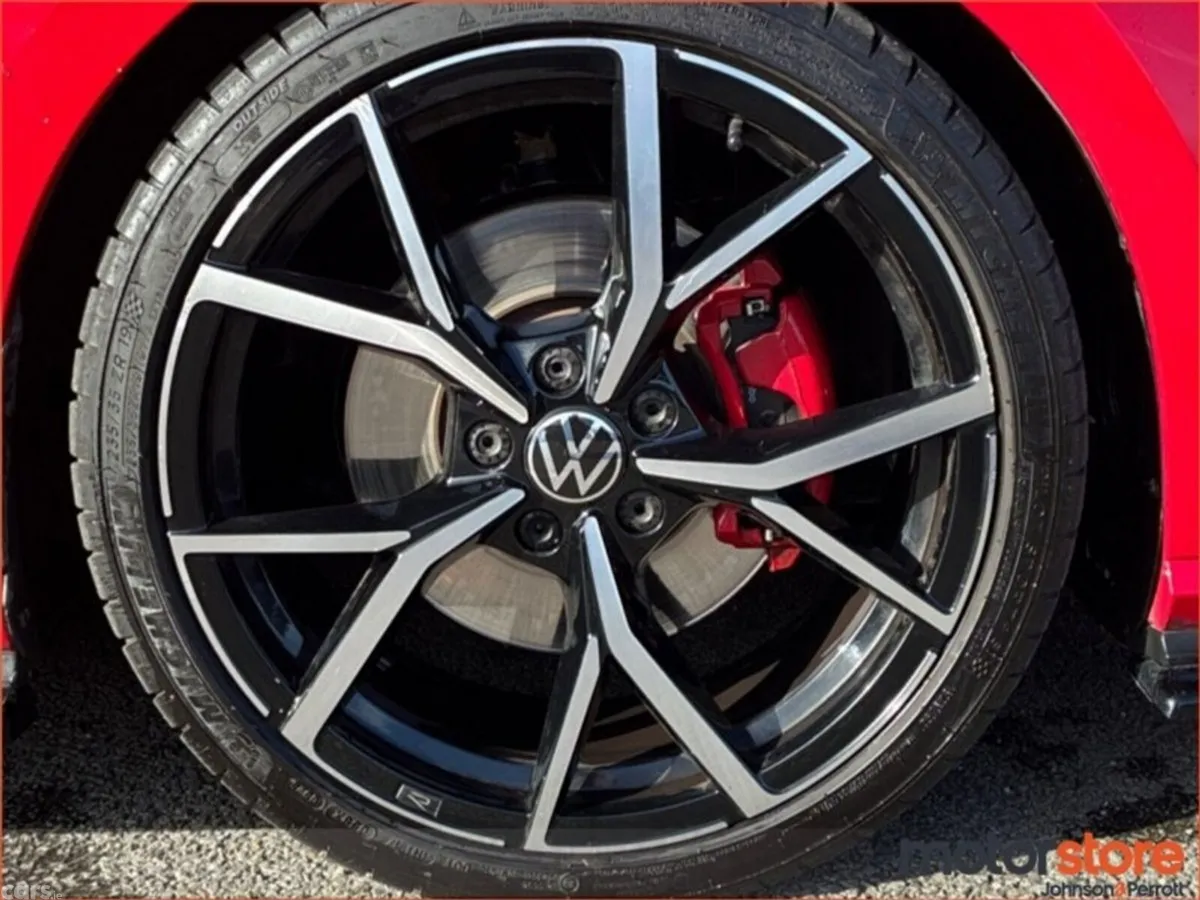 Volkswagen Golf Hatchback, Petrol, 2019, Red