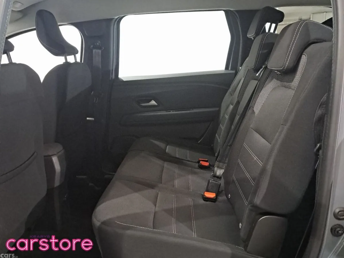 Dacia Jogger MPV, Petrol, 2023, Grey