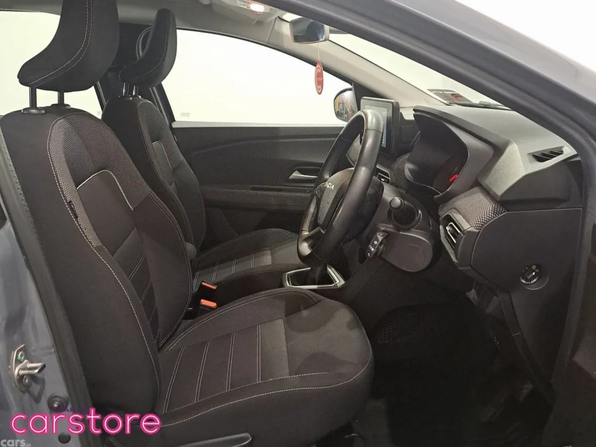 Dacia Jogger MPV, Petrol, 2023, Grey