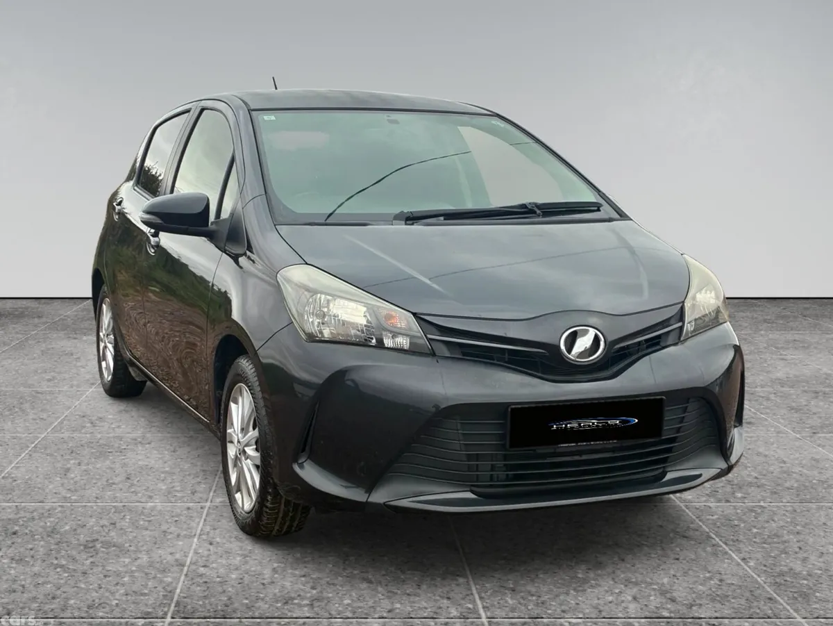 Toyota Vitz Hatchback, Petrol, 2014, Black