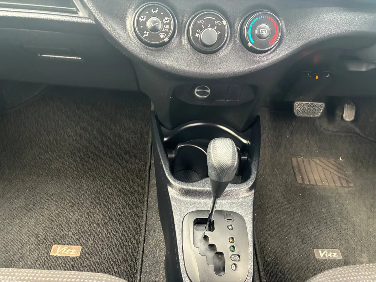 Toyota Vitz Hatchback, Petrol, 2014, Black