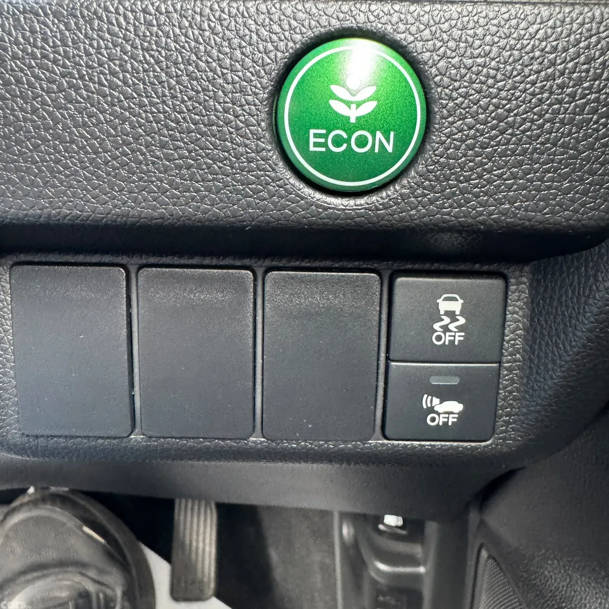 Honda Fit Hatchback, Petrol Hybrid, 2015, White