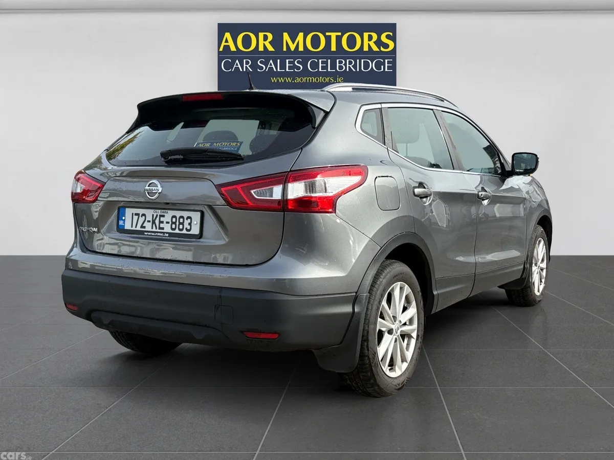 Nissan Qashqai SUV, Diesel, 2017, Grey