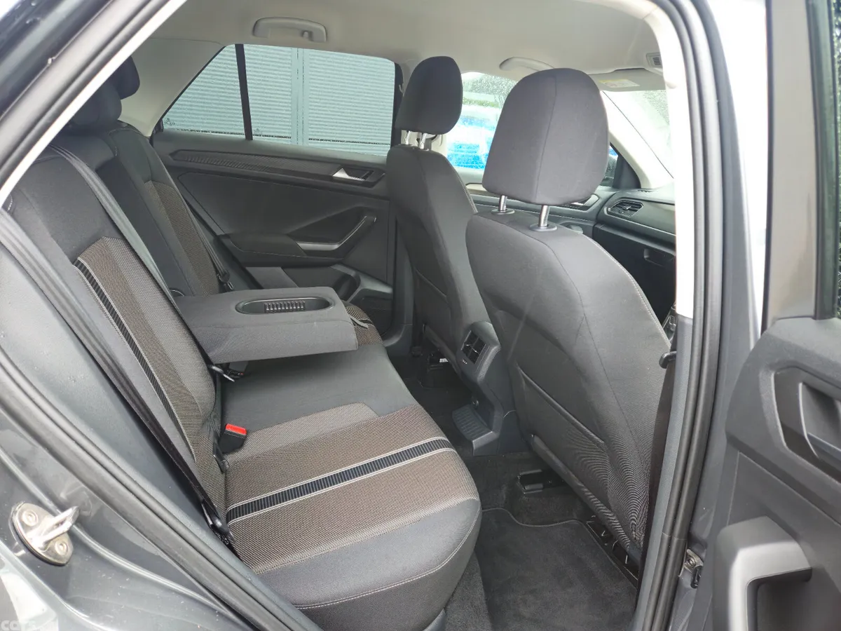 Volkswagen T-Roc SUV, Diesel, 2019, Grey