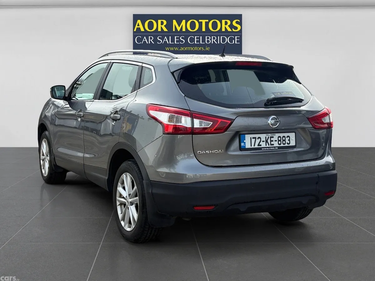 Nissan Qashqai SUV, Diesel, 2017, Grey