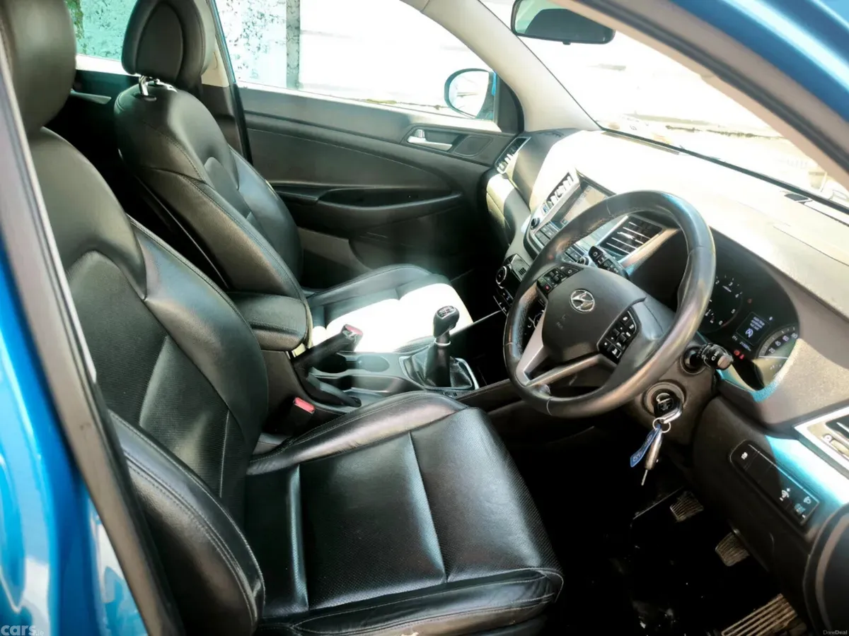 Hyundai Tucson SUV, Diesel, 2017, Blue