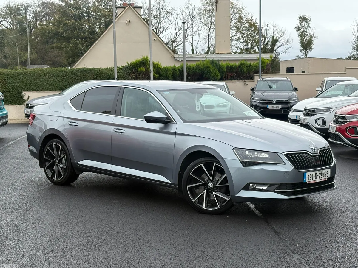 Skoda Superb Saloon, Diesel, 2019, Grey