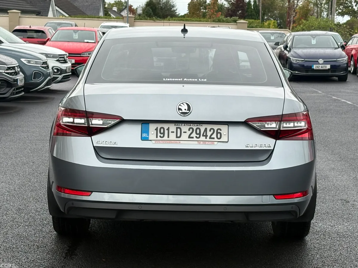 Skoda Superb Saloon, Diesel, 2019, Grey