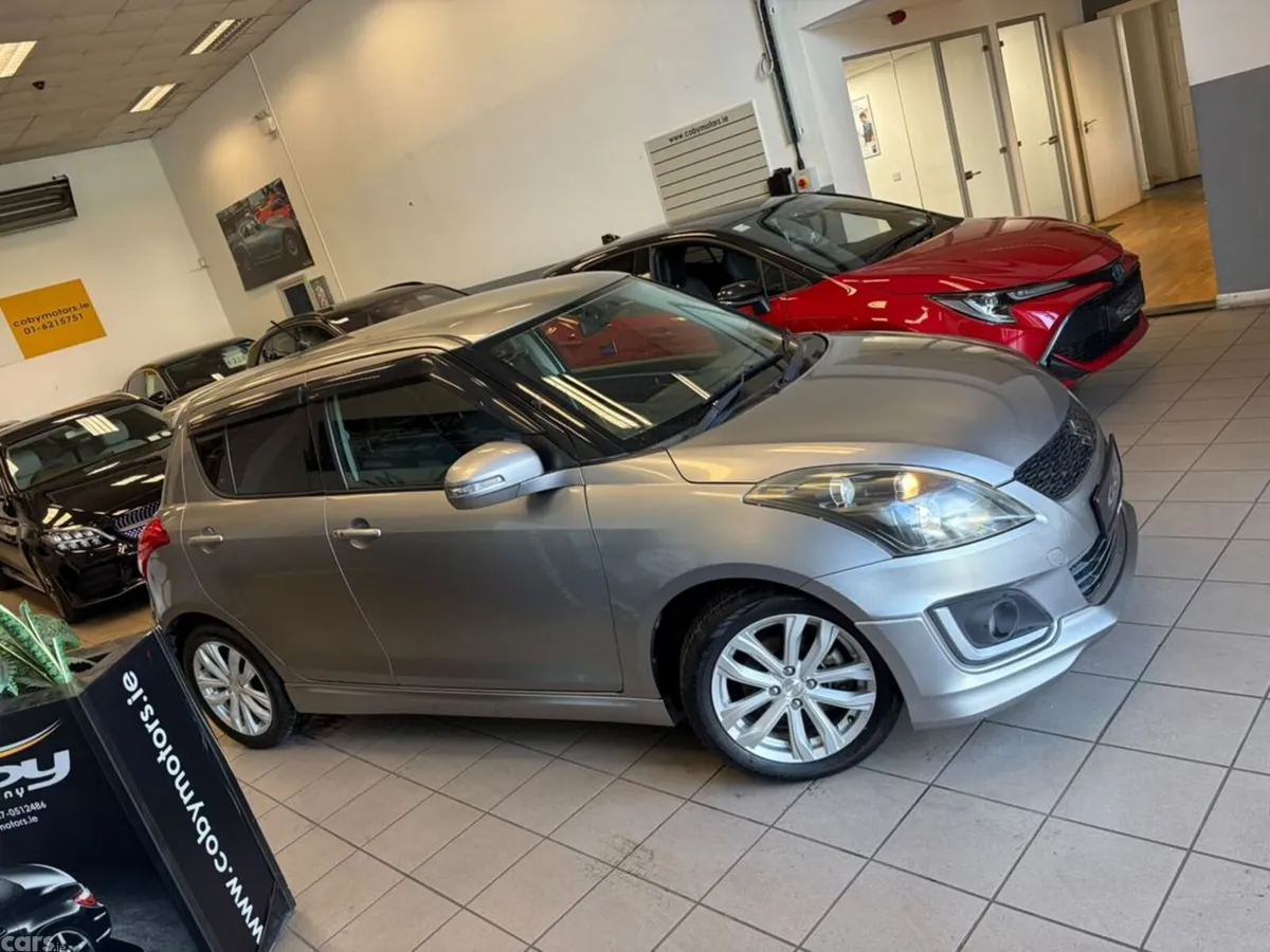 Suzuki Swift Hatchback, Petrol, 2014, Silver