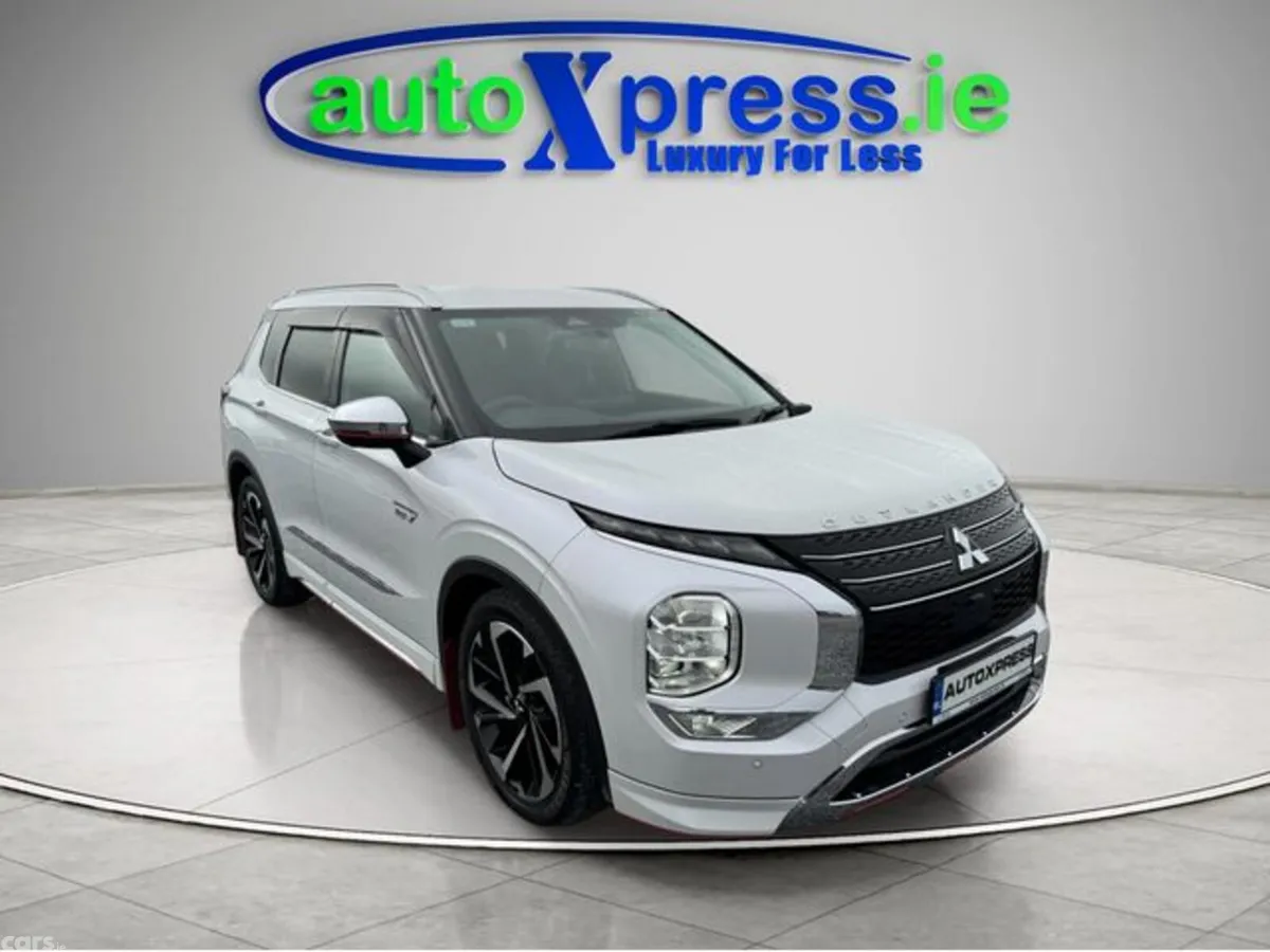 Mitsubishi Outlander SUV, Petrol Plug-in Hybrid, 2022, White