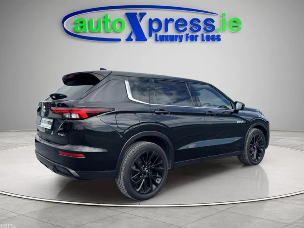 Mitsubishi Outlander SUV, Petrol Plug-in Hybrid, 2023, Black