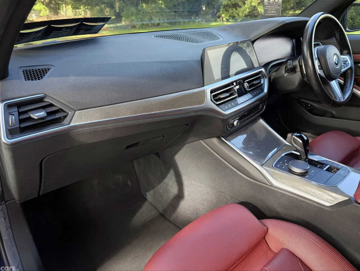 BMW 3-Series Estate, Petrol Plug-in Hybrid, 2022, Blue
